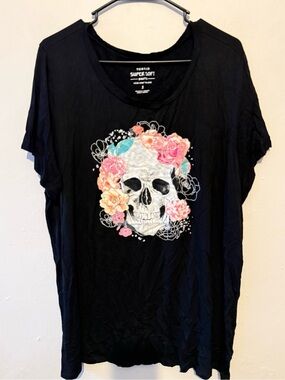 Torrid Super Soft Black Floral Skull Tee